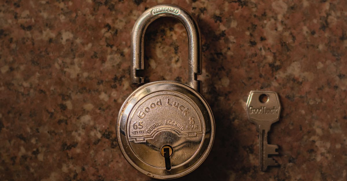 How Much Does a Locksmith Cost in Florida? A Bradenton Price Guide — Bradenton Locksmith Pro